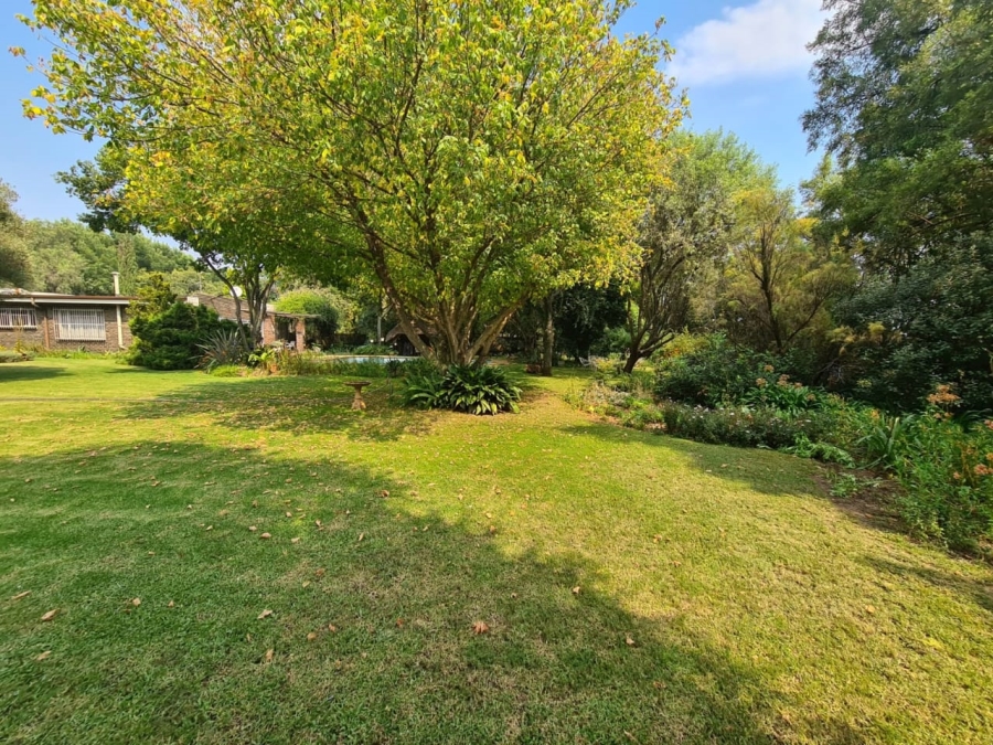 4 Bedroom Property for Sale in Mooilande Gauteng
