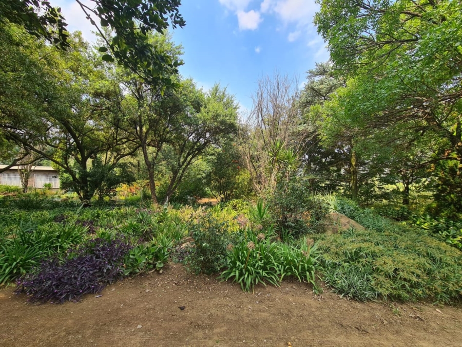 4 Bedroom Property for Sale in Mooilande Gauteng
