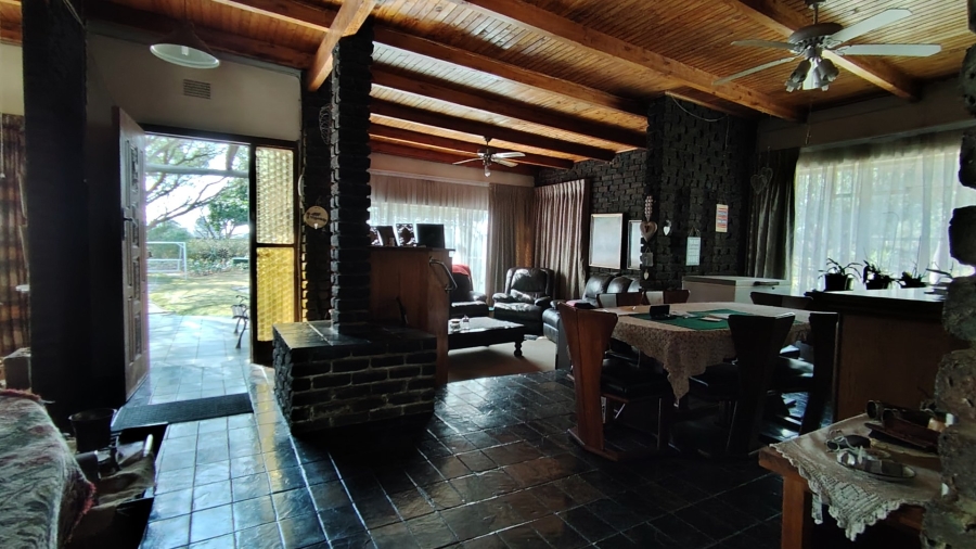 4 Bedroom Property for Sale in Mooilande Gauteng