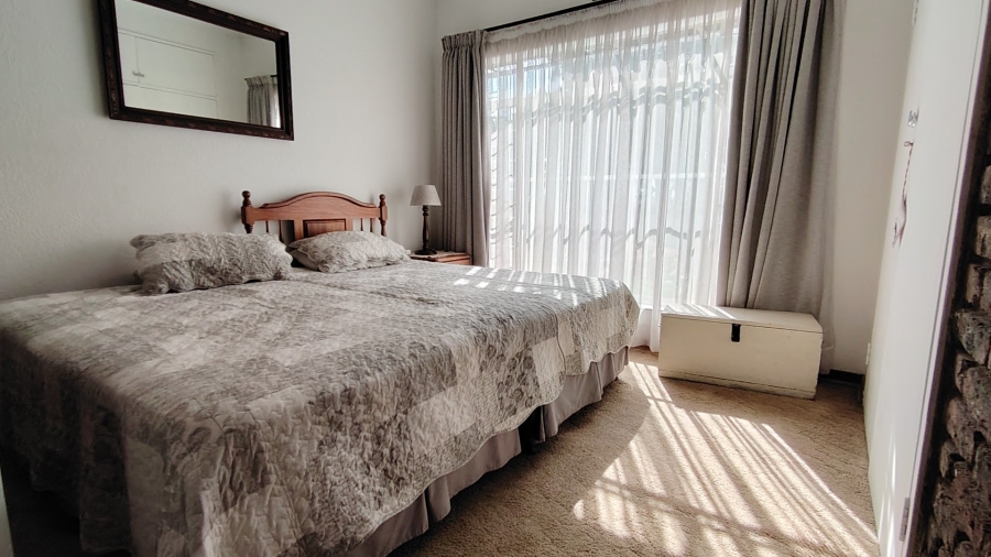 4 Bedroom Property for Sale in Mooilande Gauteng