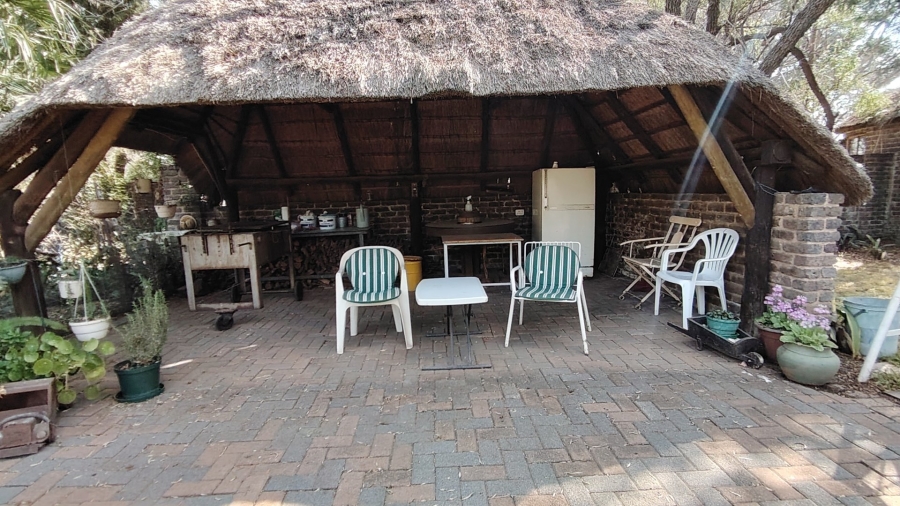 4 Bedroom Property for Sale in Mooilande Gauteng