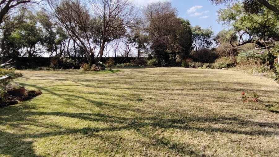 4 Bedroom Property for Sale in Mooilande Gauteng
