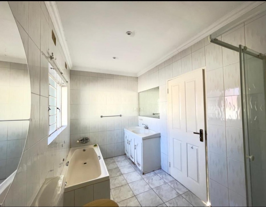 To Let 3 Bedroom Property for Rent in Edenvale Central Gauteng