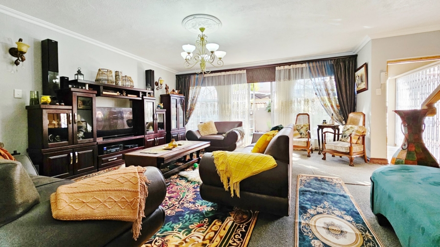 3 Bedroom Property for Sale in Three Rivers Gauteng