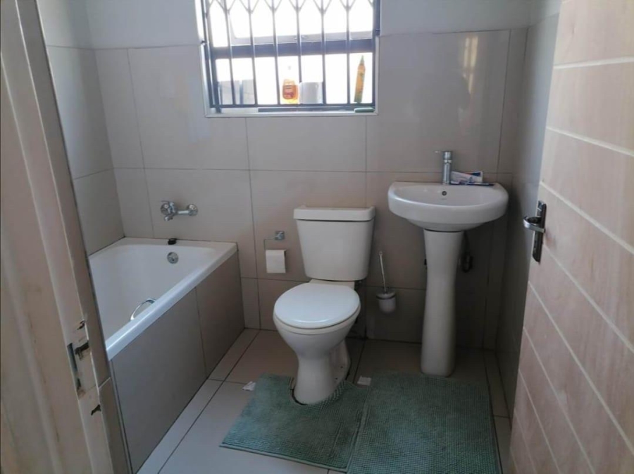 3 Bedroom Property for Sale in Olifantsfontein Gauteng