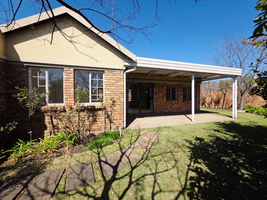 2 Bedroom Property for Sale in Equestria Gauteng