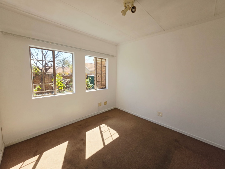 2 Bedroom Property for Sale in Equestria Gauteng