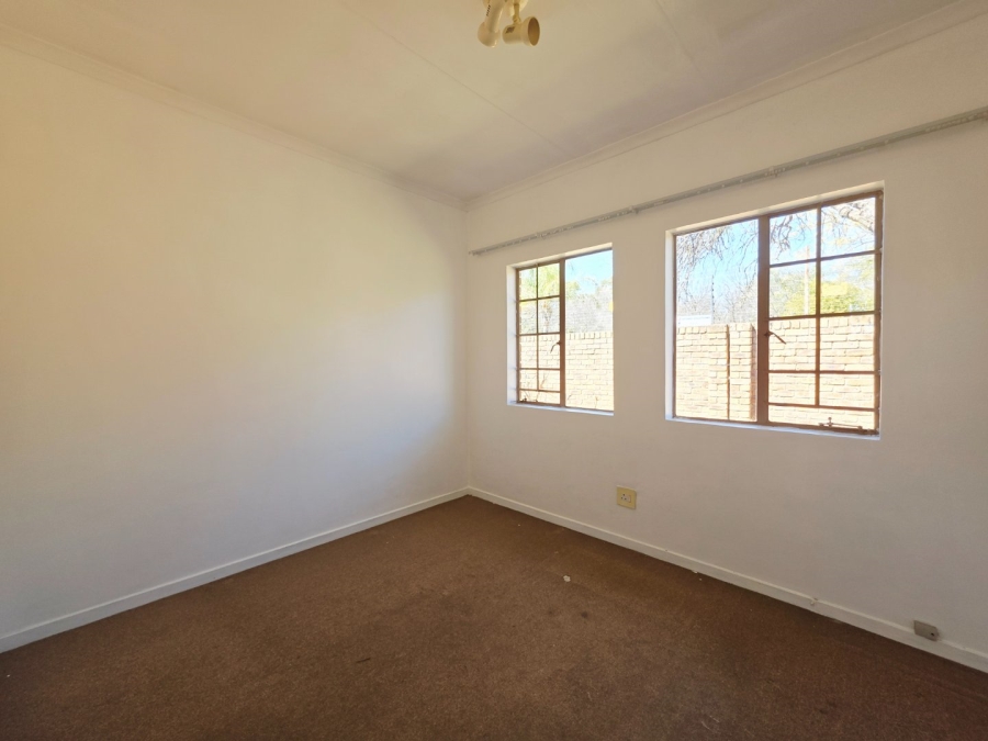 2 Bedroom Property for Sale in Equestria Gauteng