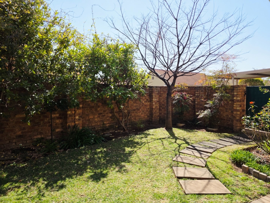 2 Bedroom Property for Sale in Equestria Gauteng