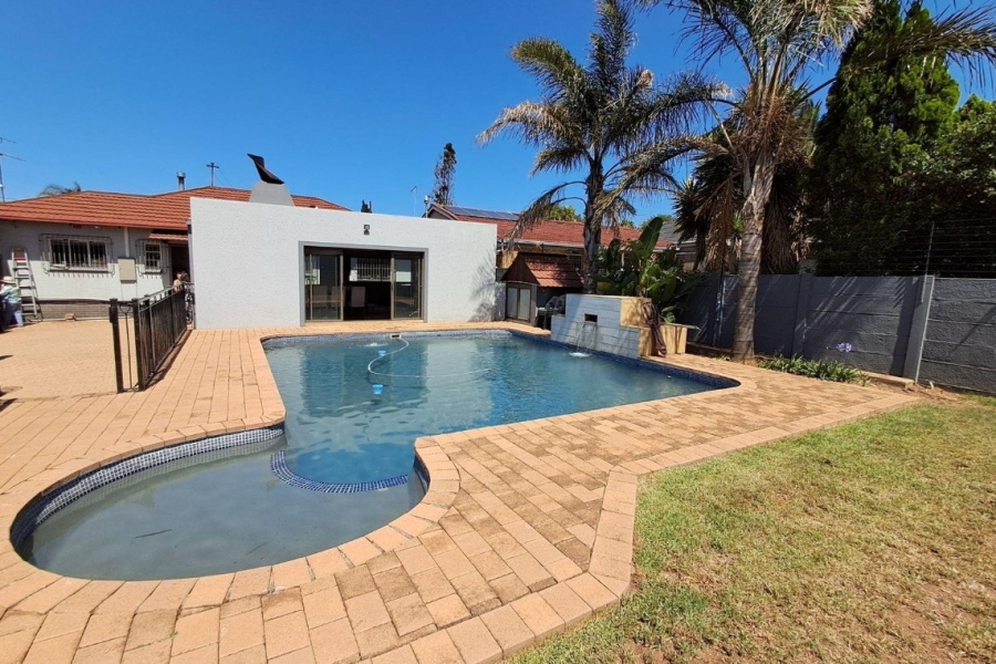 3 Bedroom Property for Sale in Homestead Gauteng