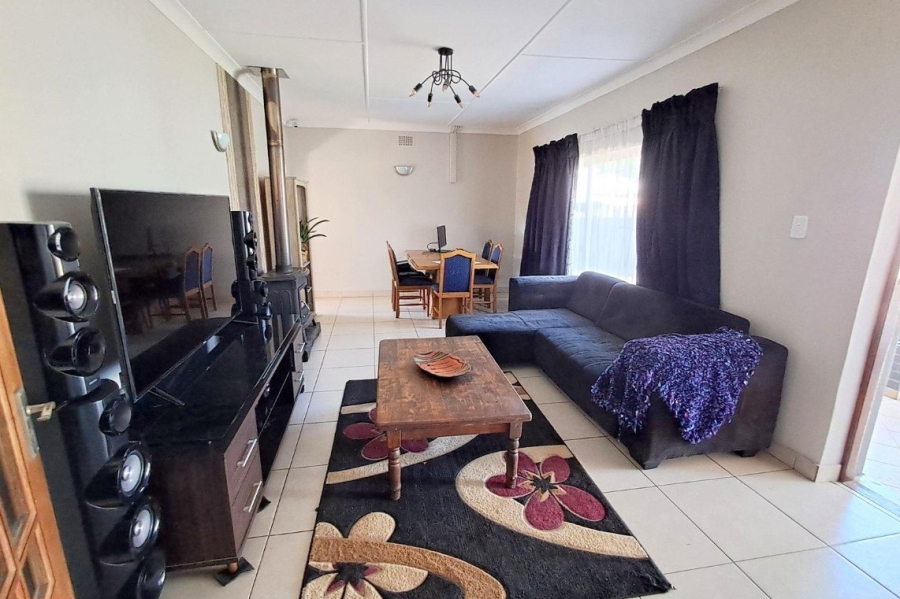 3 Bedroom Property for Sale in Homestead Gauteng
