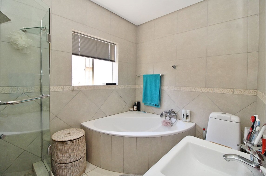 3 Bedroom Property for Sale in Homestead Gauteng