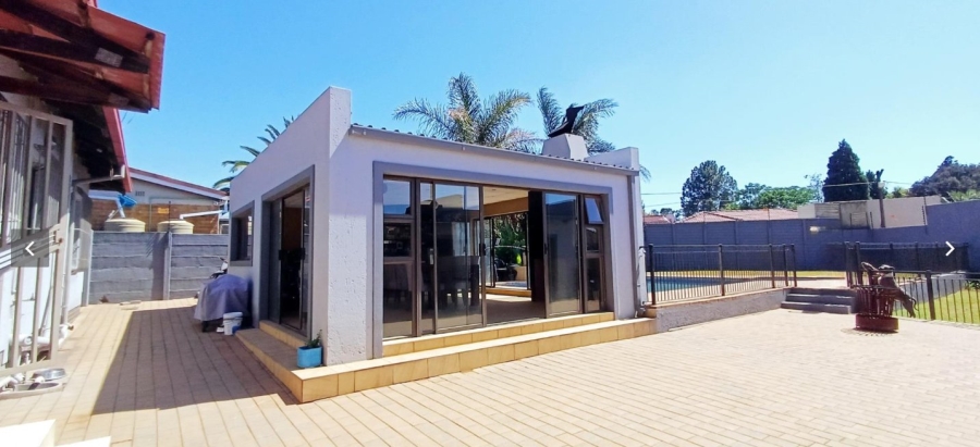 3 Bedroom Property for Sale in Homestead Gauteng