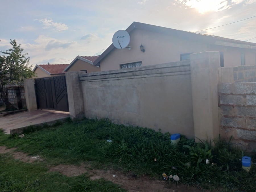 2 Bedroom Property for Sale in Bram Fischerville Gauteng
