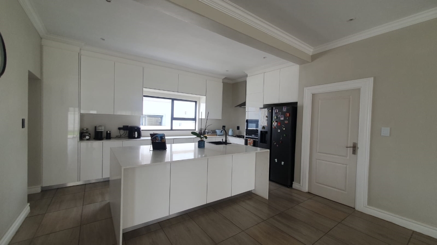 4 Bedroom Property for Sale in Blue Valley Golf Estate Gauteng
