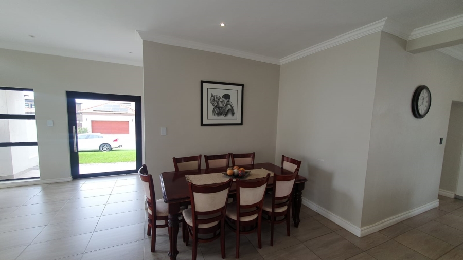 4 Bedroom Property for Sale in Blue Valley Golf Estate Gauteng