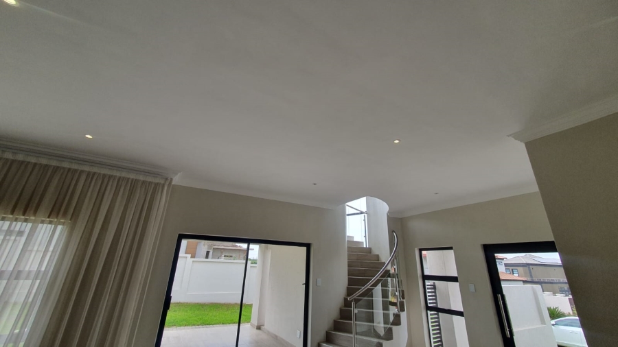 4 Bedroom Property for Sale in Blue Valley Golf Estate Gauteng