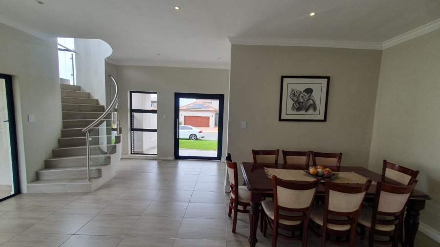 4 Bedroom Property for Sale in Blue Valley Golf Estate Gauteng