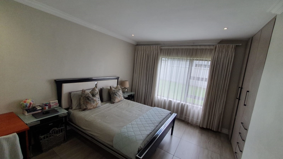4 Bedroom Property for Sale in Blue Valley Golf Estate Gauteng