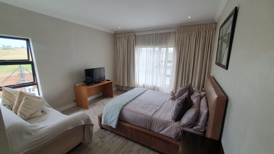 4 Bedroom Property for Sale in Blue Valley Golf Estate Gauteng