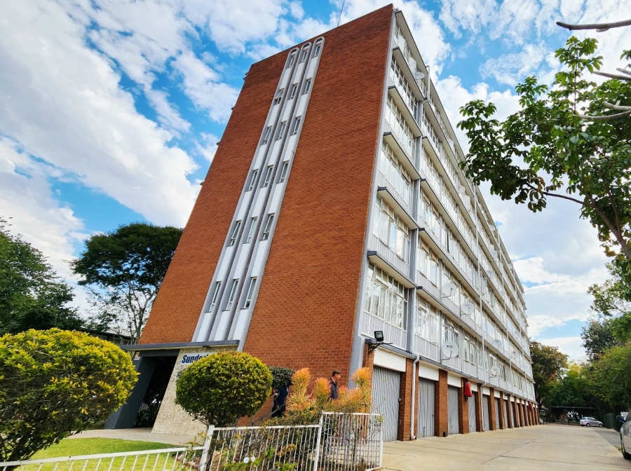 2 Bedroom Property for Sale in Queenswood Gauteng