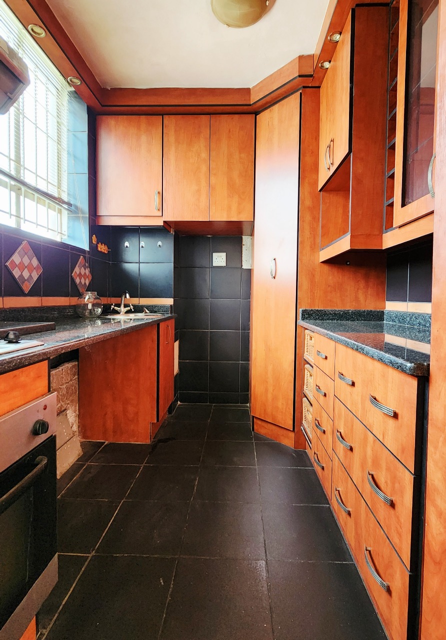 2 Bedroom Property for Sale in Queenswood Gauteng