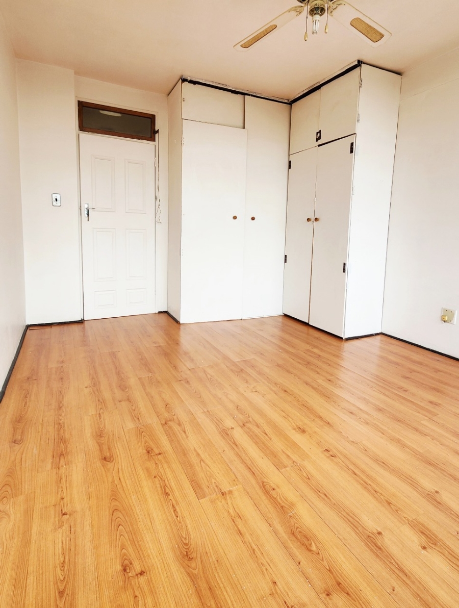 2 Bedroom Property for Sale in Queenswood Gauteng