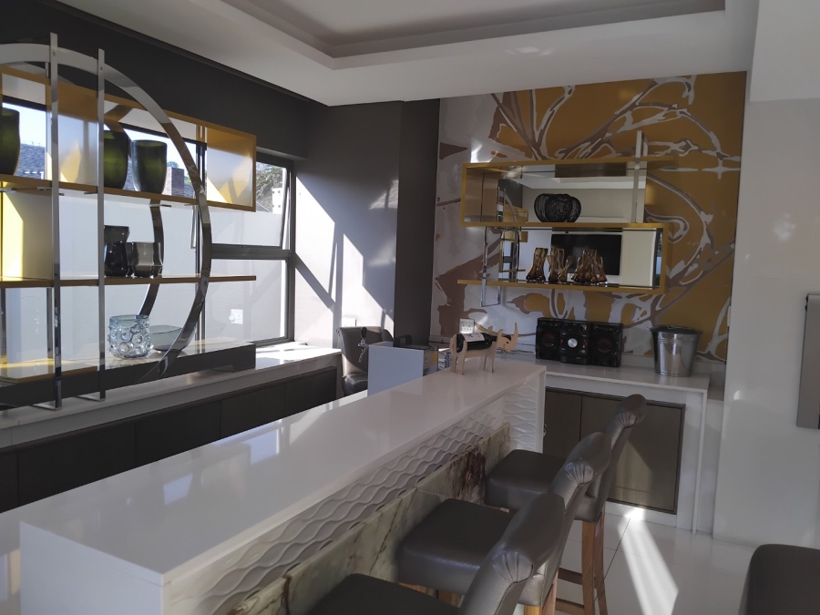 4 Bedroom Property for Sale in Bedfordview Gauteng