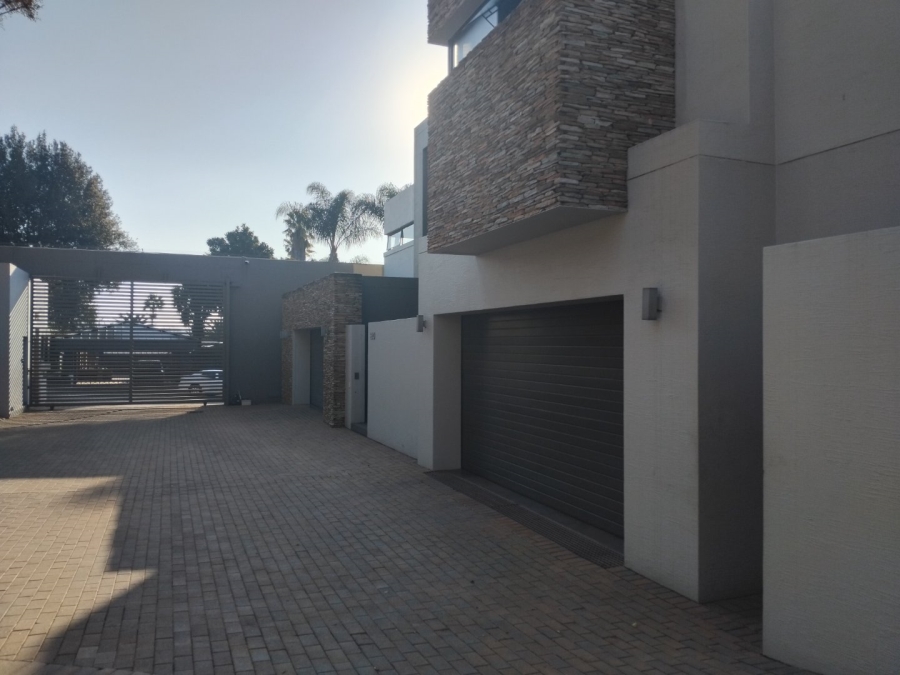 4 Bedroom Property for Sale in Bedfordview Gauteng