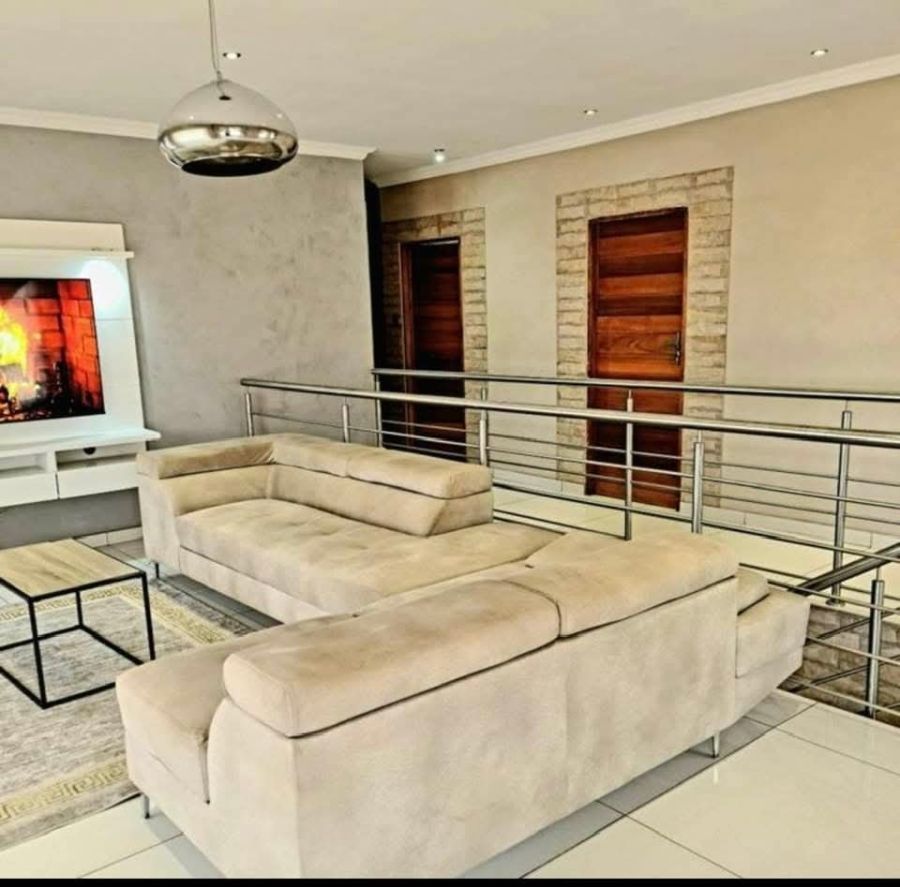 7 Bedroom Property for Sale in West Park Gauteng