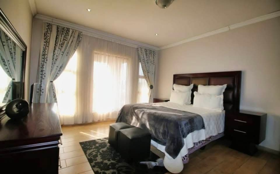 7 Bedroom Property for Sale in West Park Gauteng