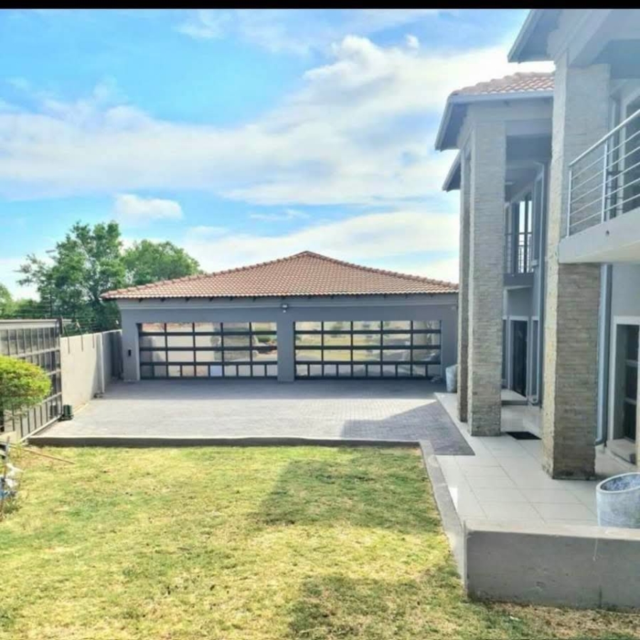 7 Bedroom Property for Sale in West Park Gauteng