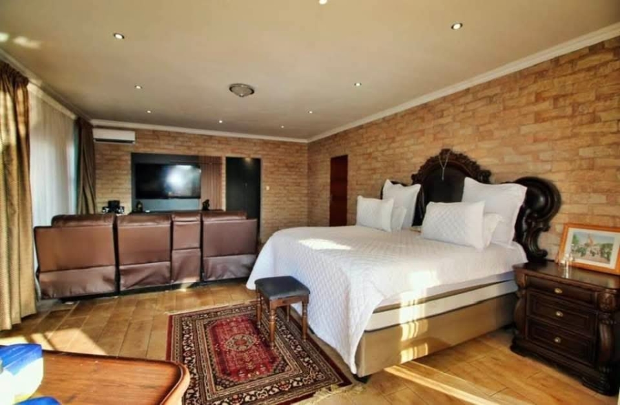 7 Bedroom Property for Sale in West Park Gauteng