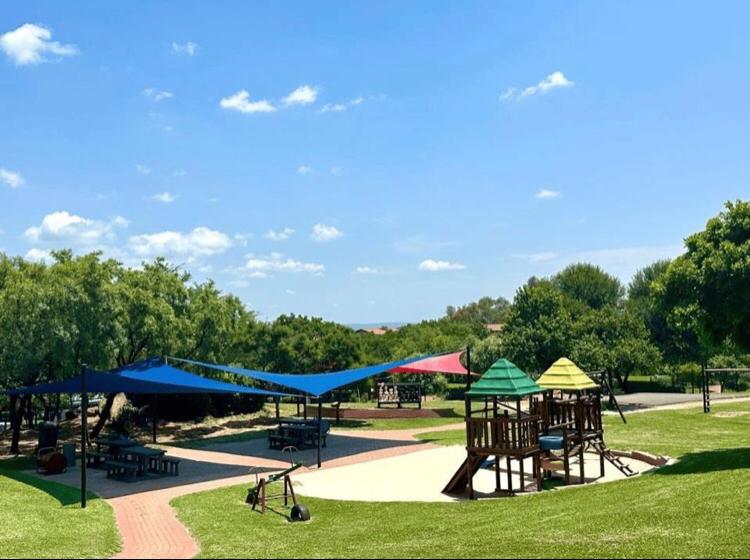 To Let 2 Bedroom Property for Rent in Jackal Creek Golf Estate Gauteng
