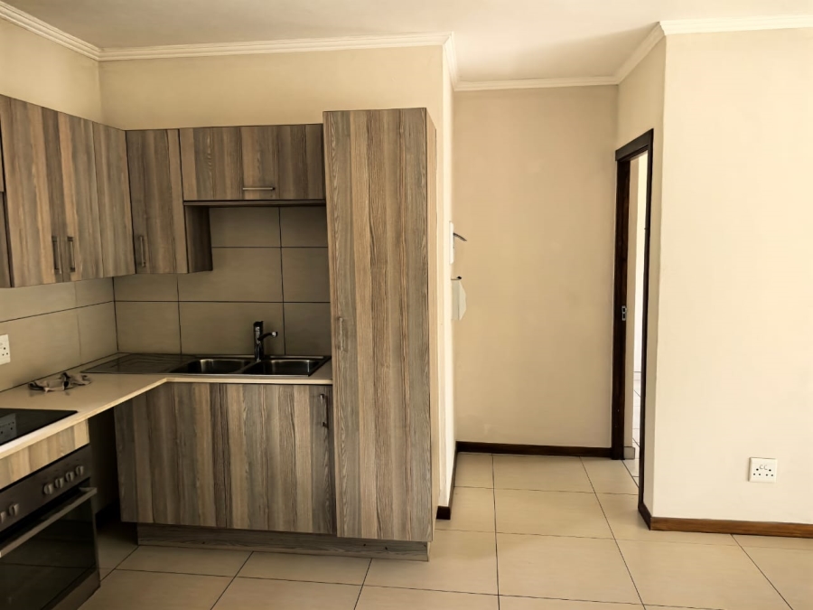 To Let 2 Bedroom Property for Rent in Jackal Creek Golf Estate Gauteng