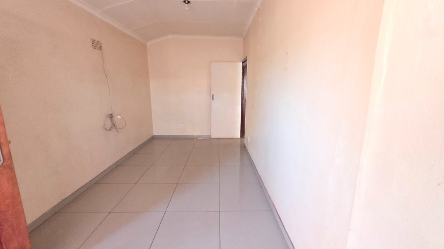 To Let 3 Bedroom Property for Rent in Laudium Gauteng