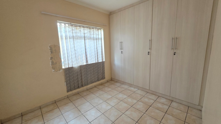 To Let 3 Bedroom Property for Rent in Laudium Gauteng