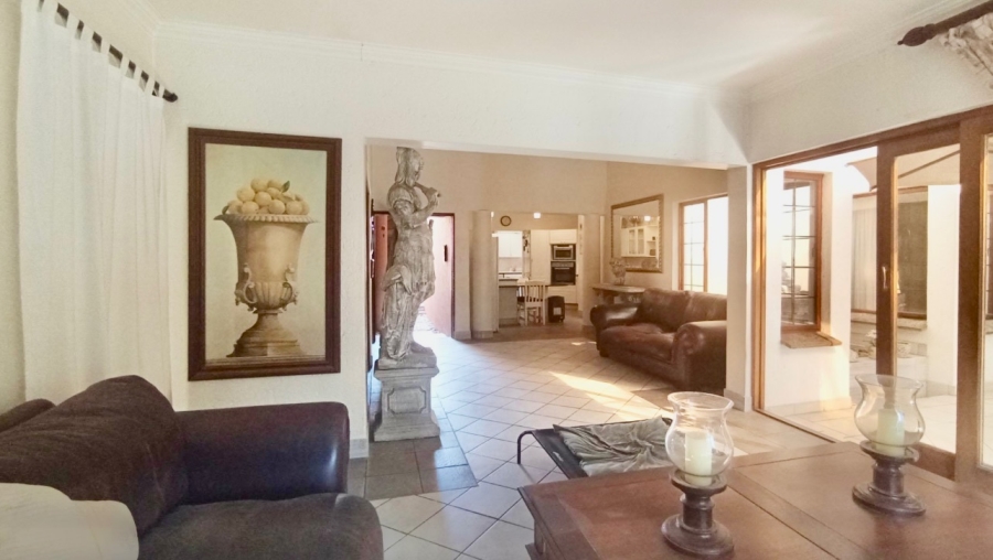 4 Bedroom Property for Sale in Silver Lakes Gauteng
