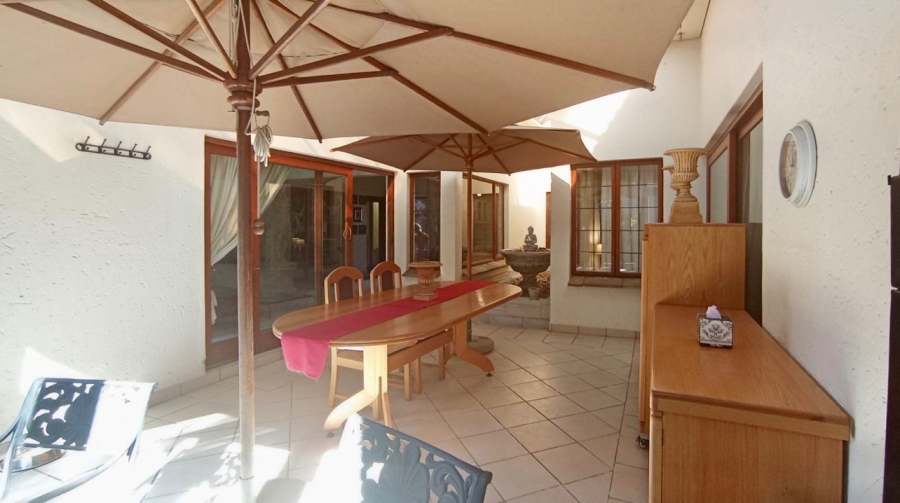 4 Bedroom Property for Sale in Silver Lakes Gauteng
