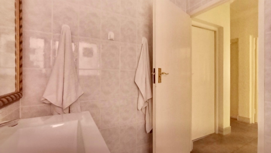 4 Bedroom Property for Sale in Silver Lakes Gauteng