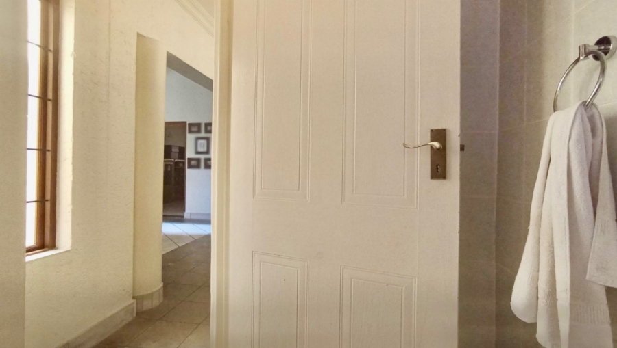 4 Bedroom Property for Sale in Silver Lakes Gauteng
