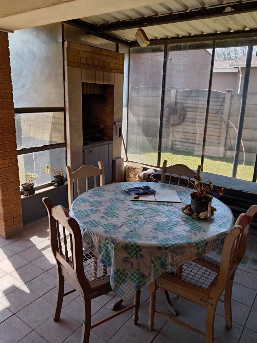 3 Bedroom Property for Sale in Vanderbijlpark SW 5 Gauteng