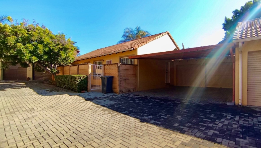 3 Bedroom Property for Sale in Willow Park Manor Gauteng