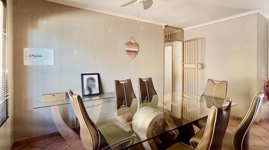 3 Bedroom Property for Sale in Willow Park Manor Gauteng