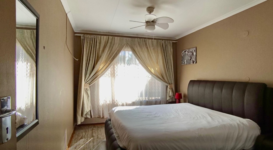 3 Bedroom Property for Sale in Willow Park Manor Gauteng