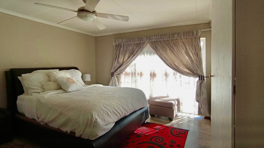 3 Bedroom Property for Sale in Willow Park Manor Gauteng