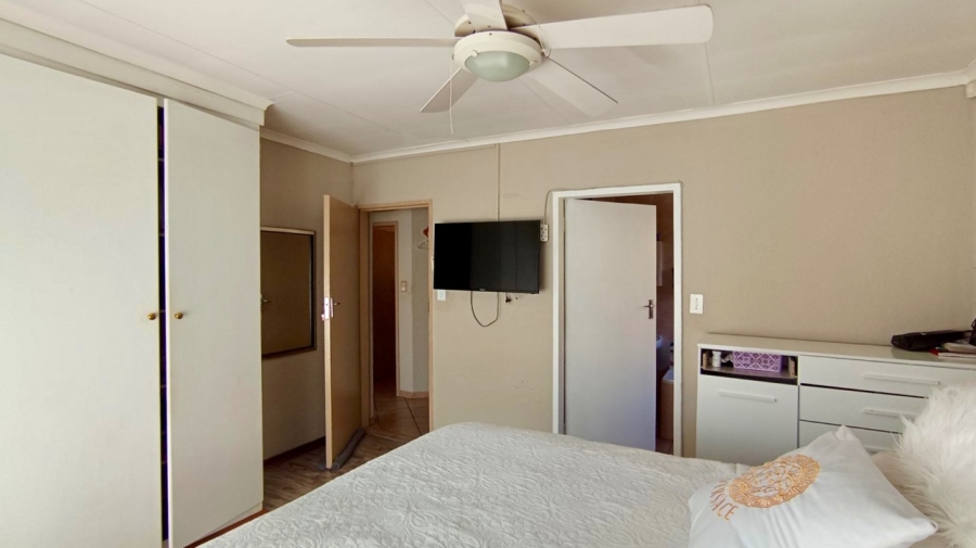 3 Bedroom Property for Sale in Willow Park Manor Gauteng