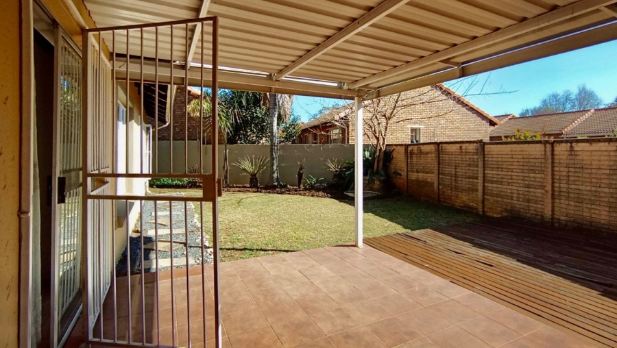 3 Bedroom Property for Sale in Willow Park Manor Gauteng
