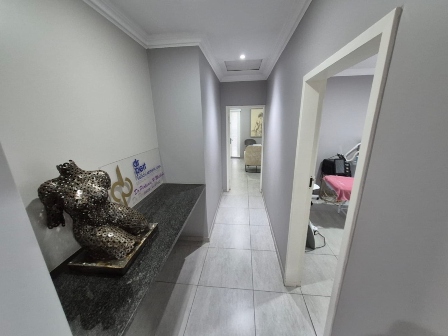 To Let commercial Property for Rent in Garsfontein Gauteng