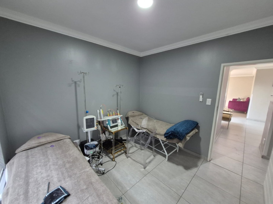 To Let commercial Property for Rent in Garsfontein Gauteng